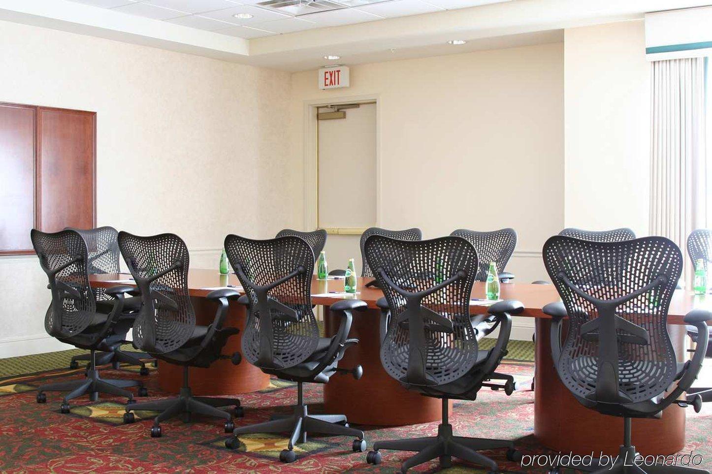 Hilton Garden Inn Хоффман-Эстейтс Экстерьер фото